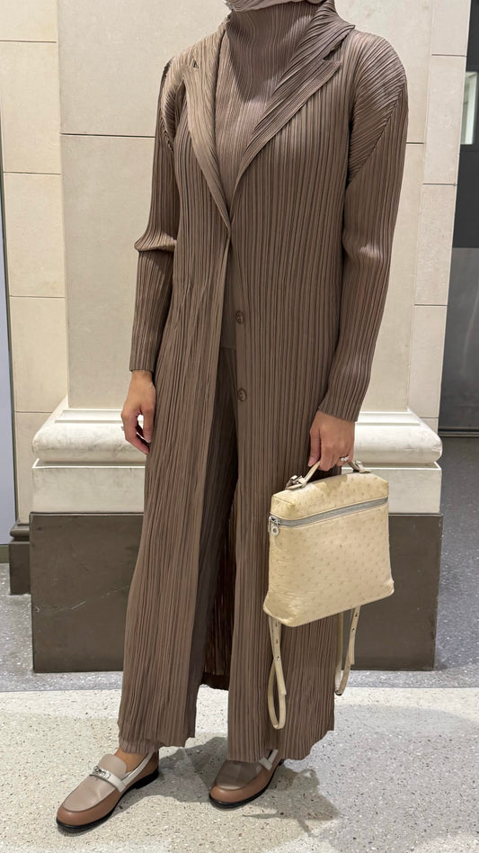Beige pleated set